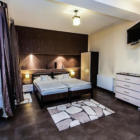 Apart-Lux Aparthotel Μπίτομ Εξωτερικό φωτογραφία