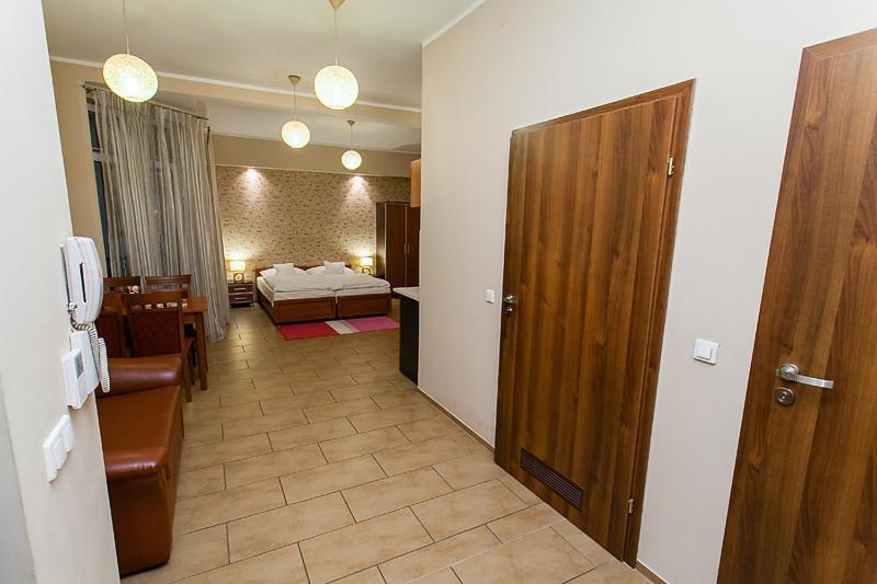Apart-Lux Aparthotel Μπίτομ Δωμάτιο φωτογραφία