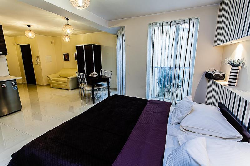 Apart-Lux Aparthotel Μπίτομ Εξωτερικό φωτογραφία