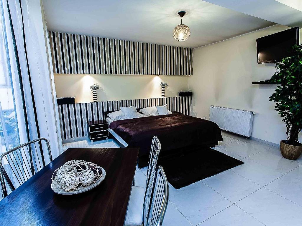 Apart-Lux Aparthotel Μπίτομ Εξωτερικό φωτογραφία