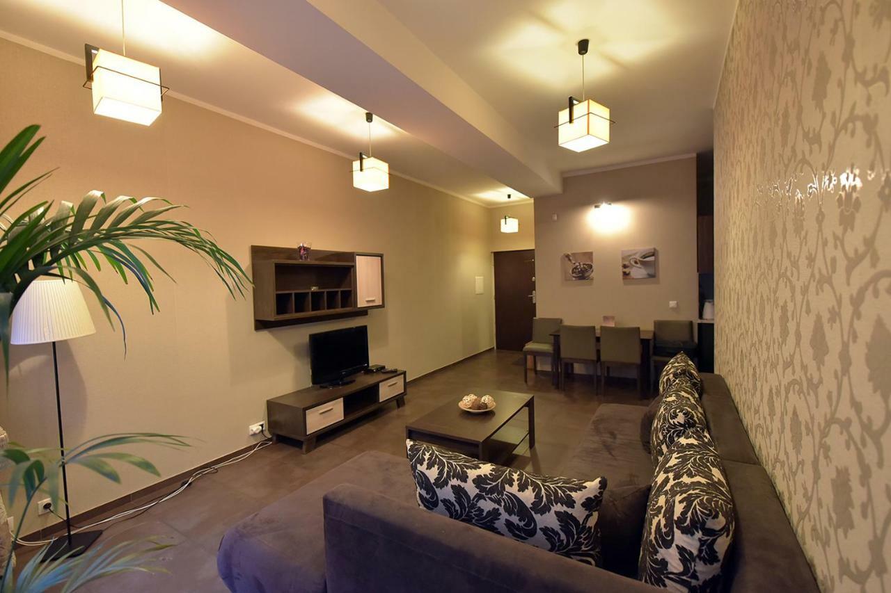 Apart-Lux Aparthotel Μπίτομ Εξωτερικό φωτογραφία